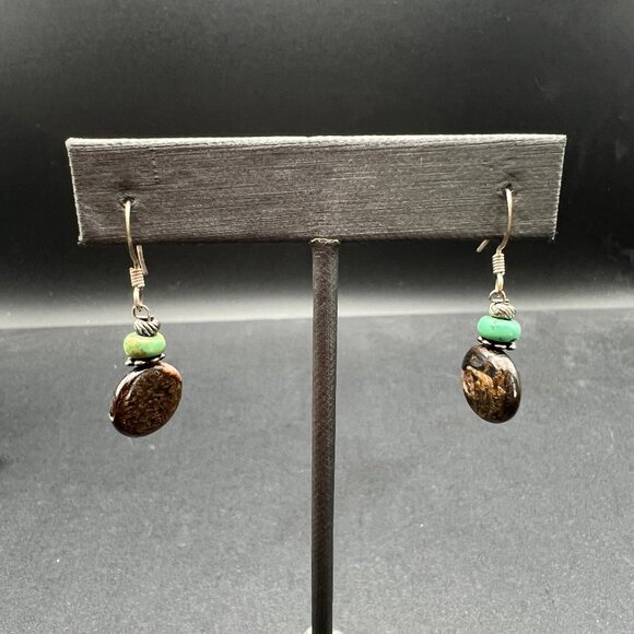 Brown Stone Dangle Pierced Earrings Green‎ Stone Accent Silver Tone Drop - Picture 2 of 8